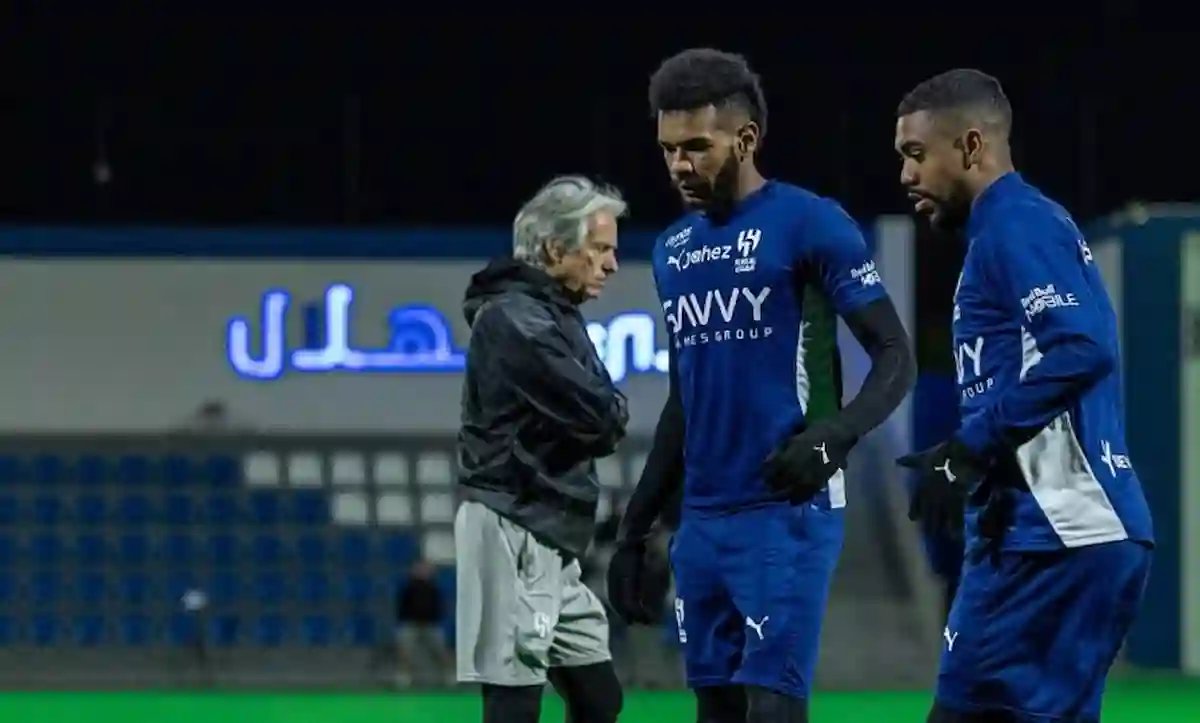أزمة في الهلال.. 