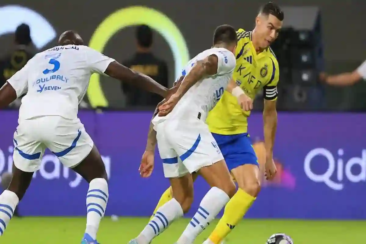 نقاش ساخن بين الزلال والداود بشأن لقاء النصر السعودي ضد الهلال