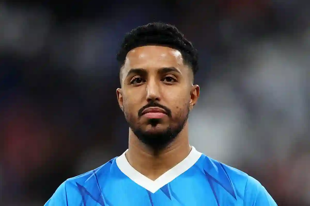 نيوم يضع عقبة جديدة أمام الهلال بشأن تجديد عقد