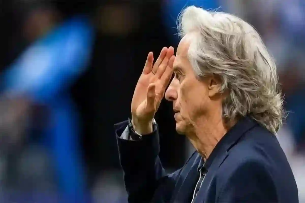  أزمة البرتغالي خيسوس مع ثلاثي نادي الهلال السعودي