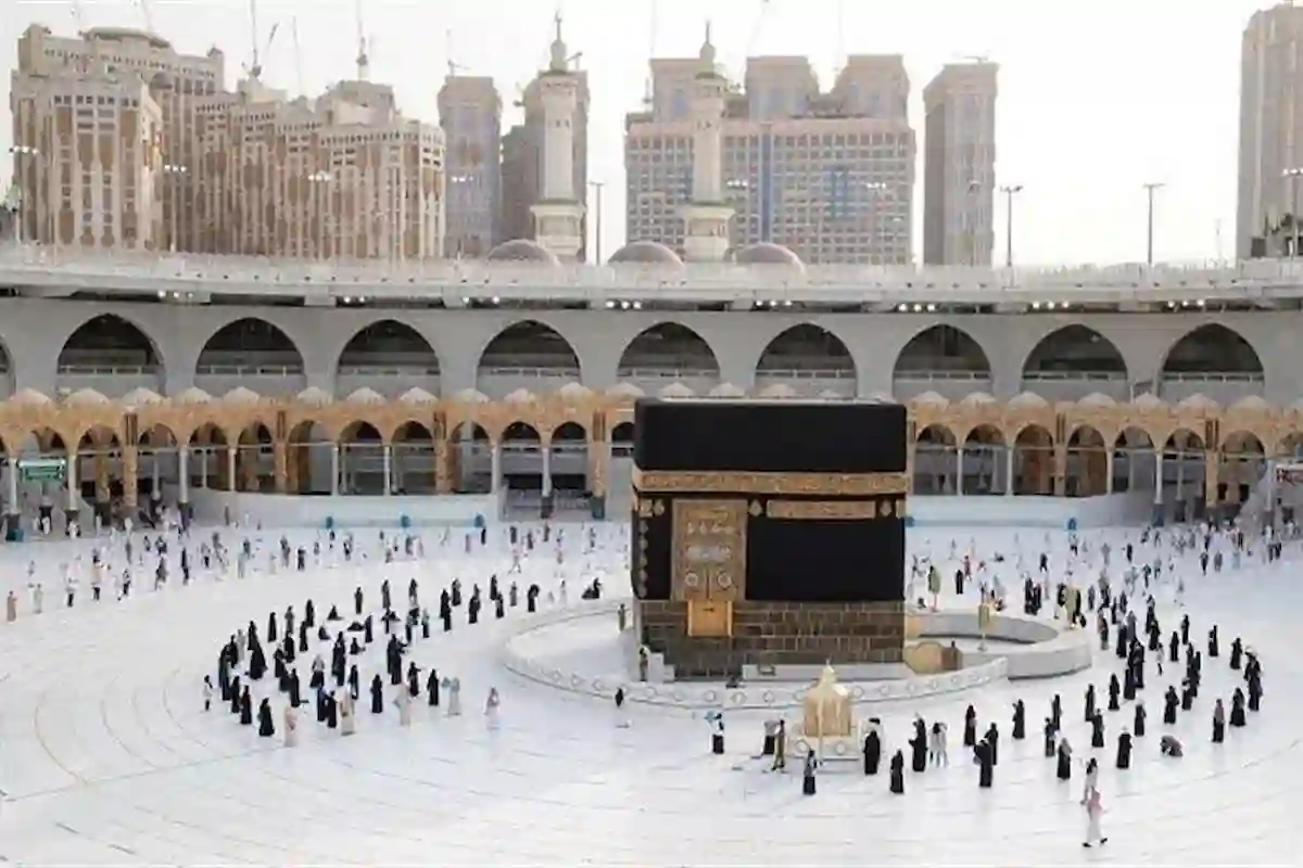 عقوبات بالجملة على نقل حاملي تأشيرات العمرة المنتهية