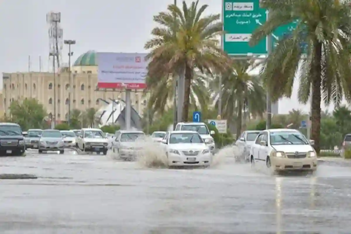 طقس مضطرب في مكة والمدينة والرياض و10 مناطق