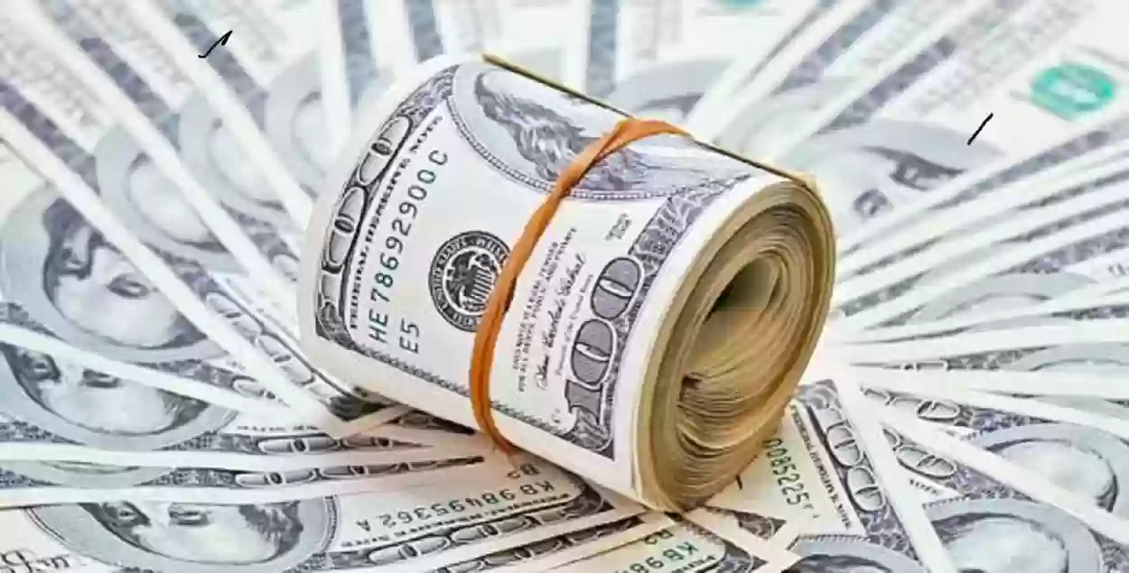 ارتفاع غير مسبوق للدولار مقابل الجنيه المصري في السوق السوداء