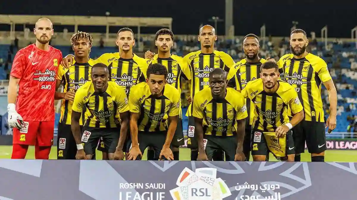 بعد عودته من الإصابة.. الاتحاد يتحرك لضم نجم برشلونة الشاب