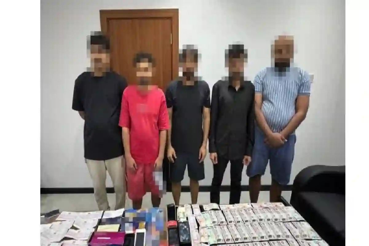 عملية نوعية تُسقط شبكة احتيال إلكتروني خطيرة استهدفت بيانات بنكية.