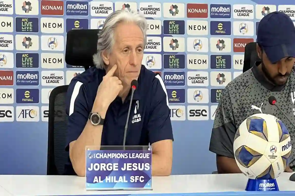 إدارة نادي الهلال تبحث عن مدرب جديد للبرتغالي 