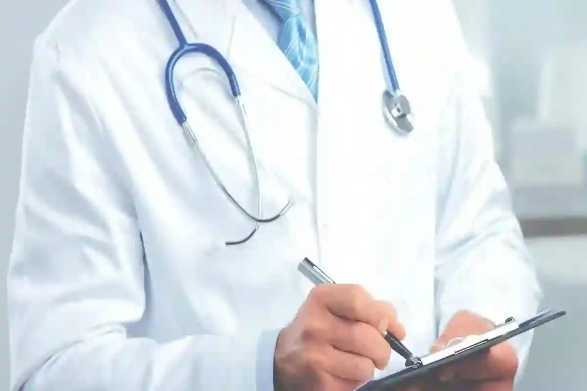  الحكومة السعودية تطبق رفع نسب التوطين لـ 4 مهن صحية بالتنسيق مع الوزارة