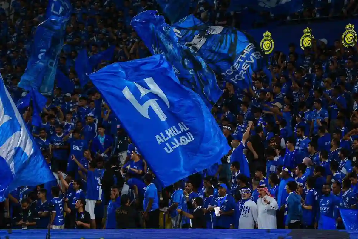  جماهير الهلال السعودي يجهزون تيفو خاص ومميز في لقاء نصف النهائي من آسيا