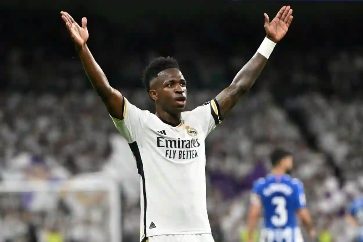 الهلال يعرض 240 مليون يورو لضم فينيسيوس.. رد ريال مدريد