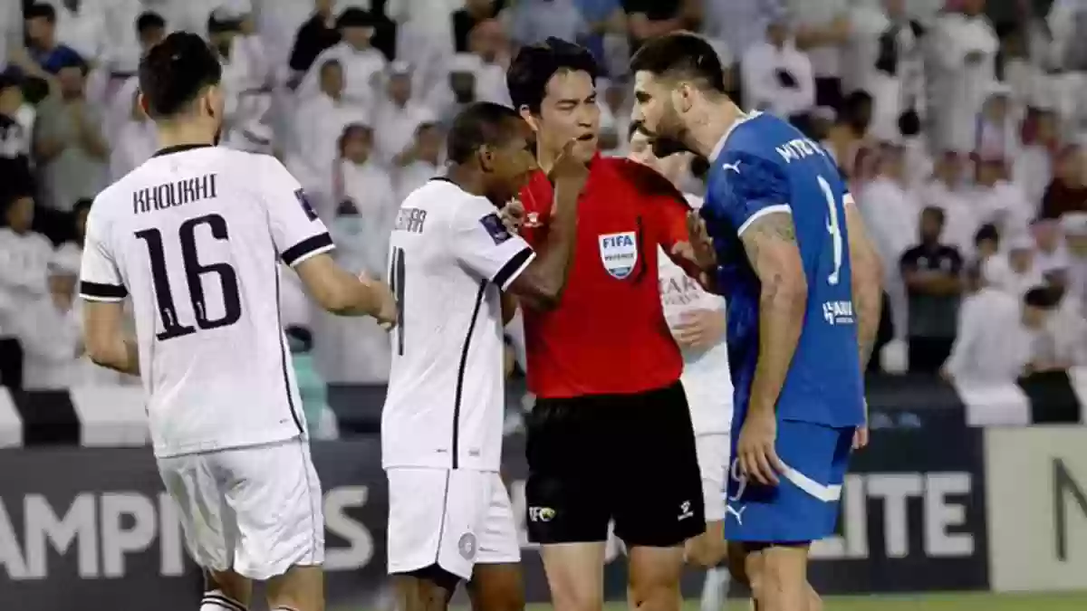 عاجل | الاتحاد الآسيوي يعاقب حكم الهلال والسد.. إيقاف رسمي بعد 