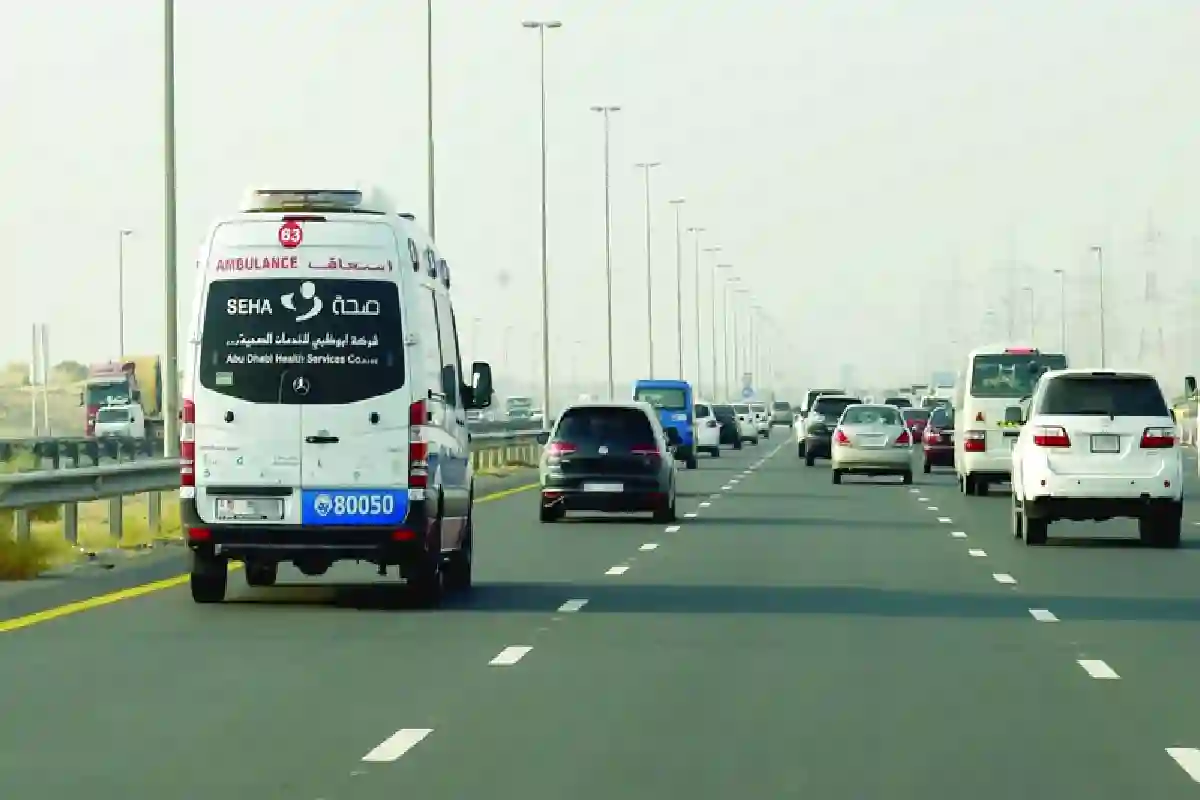 قانون السير الجديد في الإمارات: 6 أنواع من المركبات لها أولوية المرور. 